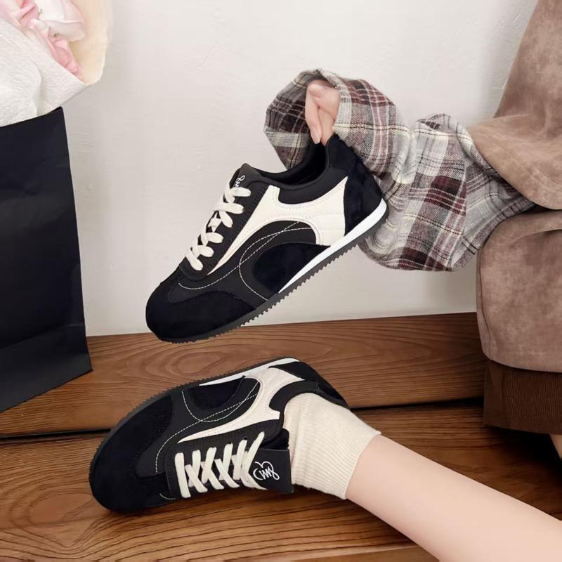 Ballet style retro contrasting color splicing flat bottom women's new versatile and comfortable casual sports shoes