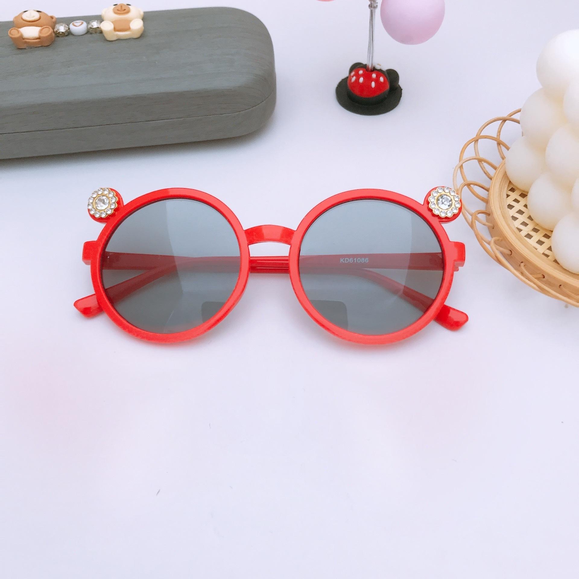 

2026 UV400 Protection Boys And Girls Glasses Fashion New Children s Cute Little Flower Baby Sunglasses красный