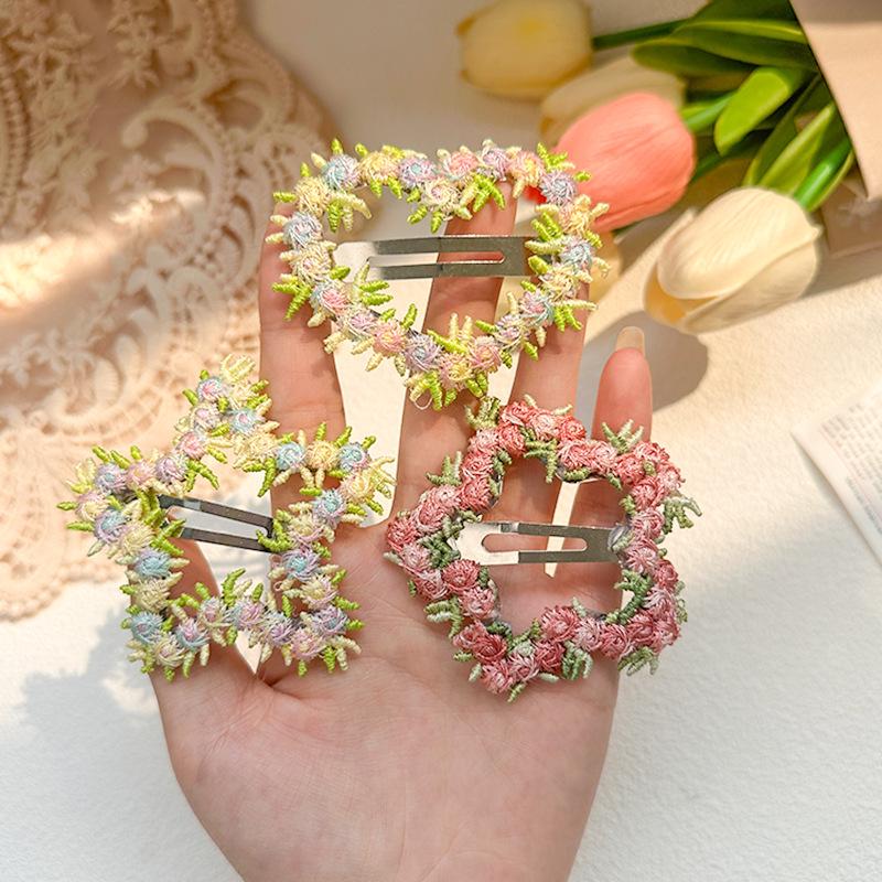 2025 Women's High-End Pink Floral Hair Clip: Sweetheart Design for Bangs and Forehead Styles