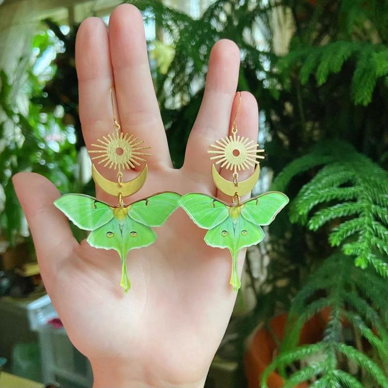 Jun An Gothic Bohemian Green Moth Pendant Earrings
