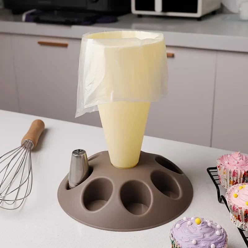Innovate Piping Bag Nozzles Storage Rack Stand with 8 Slots Large Capacity Pastry Bag Mounting Holder Organizer Baking Accessories