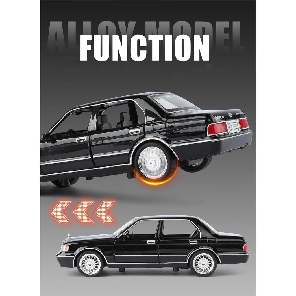 1/32 Toyota Crown Alloy Car Model Sound and Light Pull Back Children's Toy Collectibles Birthday gift