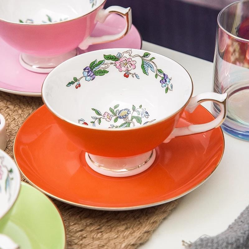 Bone China Kaffeetasse Untertasse Set Keramik Rote Teetasse Untertasse Handbemalt Goldrand Rosa Kaffeetassen Valentinstagsgeschenk