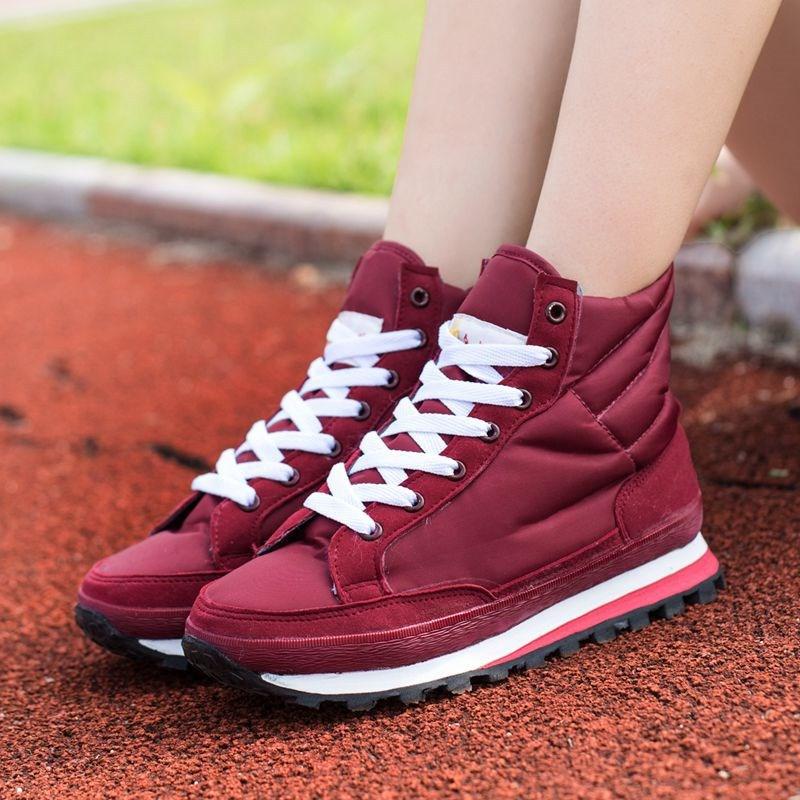 high top exercise shoes