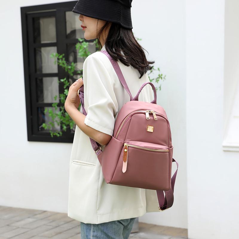 

2025 new women s fashion trend backpack outdoor leisure large capacity travel backpack чорний