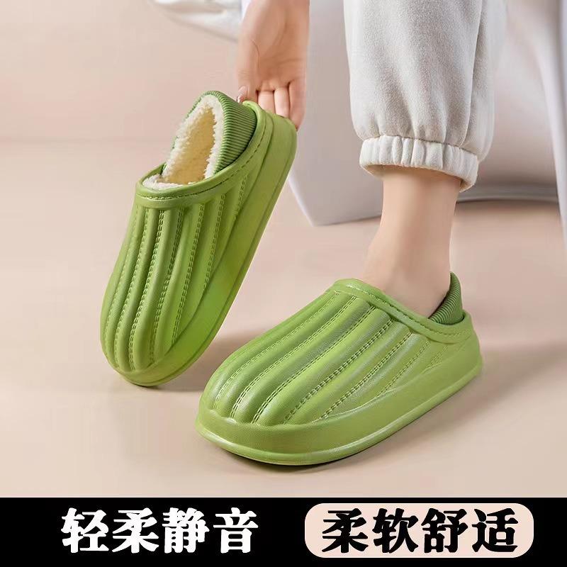 Waterproof plush cotton shoes for winter outdoor wear, warm thick-soled non-slip cotton slippers, indoor household couple one pedal