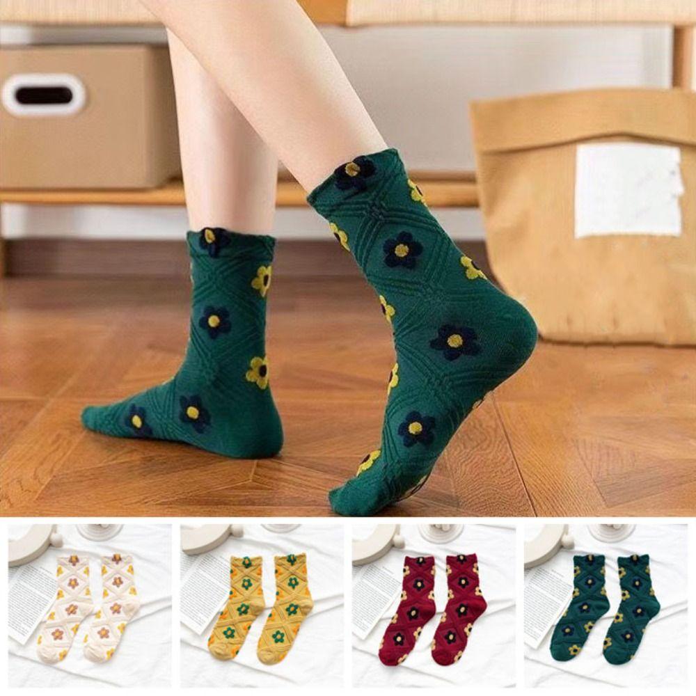 5Pairs Embroidery Women Cotton Socks Breathable Autumn Flower Socks Mid Tube Socks Girls  for Girls