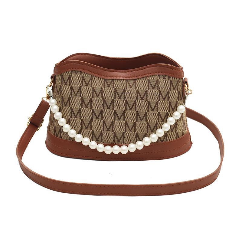 

Pearl chain armpit bag 2024 spring new French niche design bag fashion shoulder messenger bag коричневий