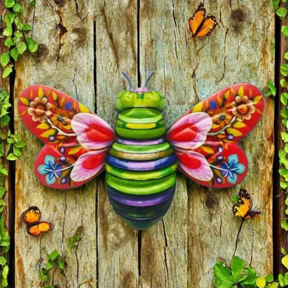 Metal Bee Wall Ornament Creative Garden Statue Art Wall Hanging Sculpture  Patio