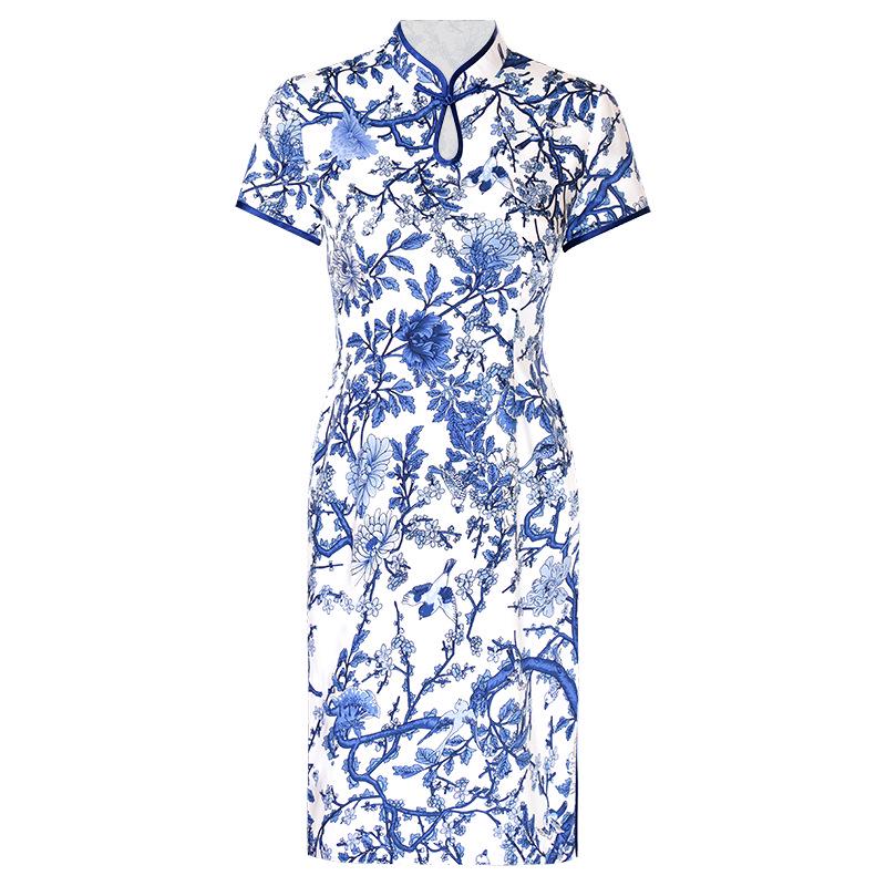 Cheongsam-Kleid mit chinesischem Tusche-Druck