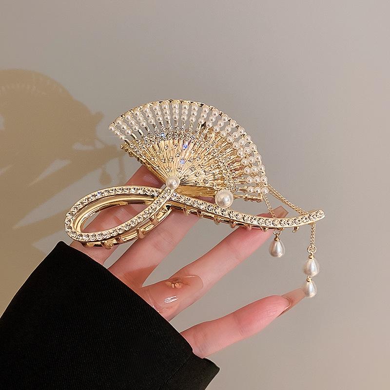 

Заколка для волос в китайском стиле, инкрустированная бриллиантами, веер с кисточкой, имитация жемчуга, Интернет-знаменитости, легкие роскошные нишевые женские аксессуары для темперамента