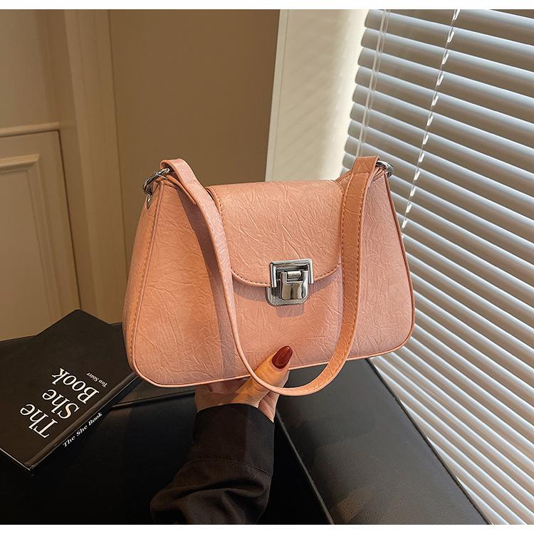 

Premium underarm bag women s new simple and popular small square bag fashionable versatile shoulder messenger bag рожевий