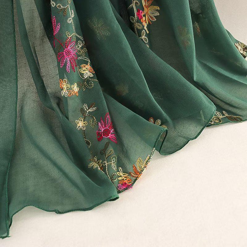 Ethnic Style Embroidered Cotton-Linen Scarf: Thin, Breathable, Fashionable Sun Protection; Wear as Head Wrap or Shawl.
