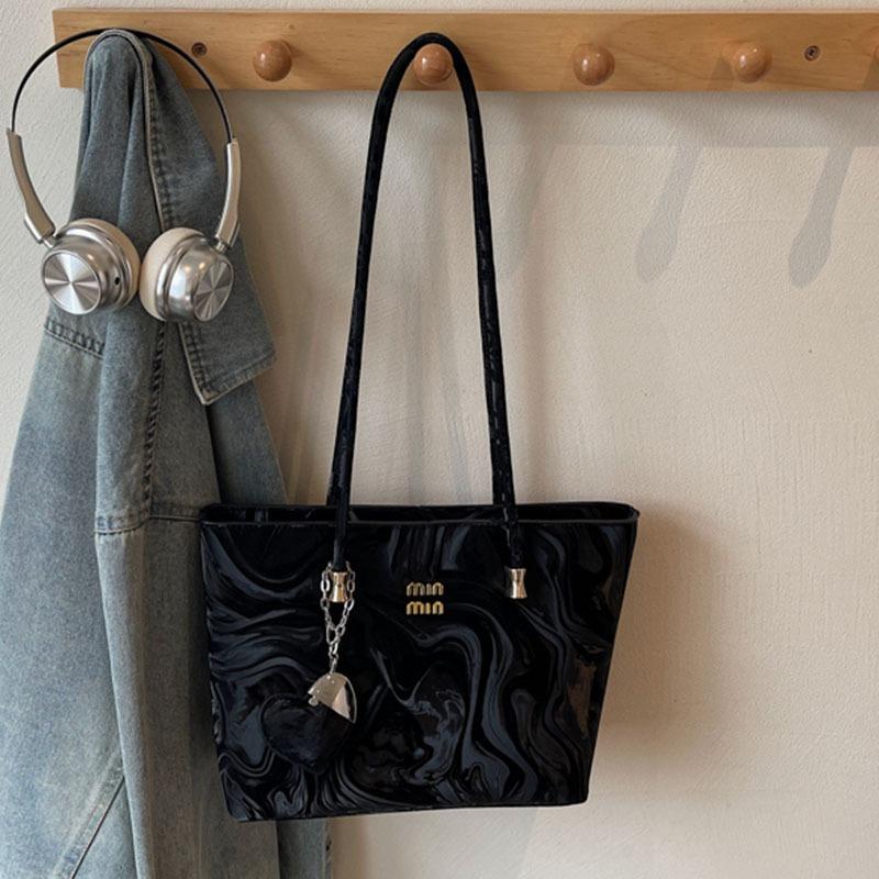 Premium textured bag women's large-capacity new autumn and winter versatile simple shoulder bag commuter tote bag