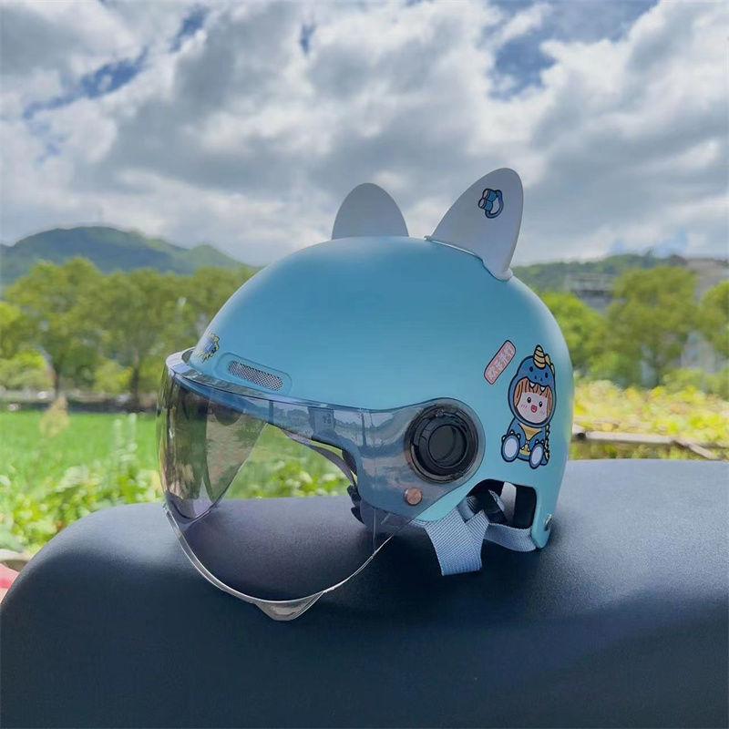 Children's Helmet Electric Car Summer Motorcycle Boy and Girl Half Helmet Electric Car Four Season Universal Safety Helmet