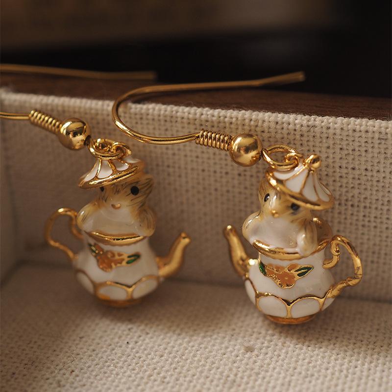 Fashion Earrings with New Enamel Craftsmanship Gold-plated Handmade Cartoon Earrings Accessories
