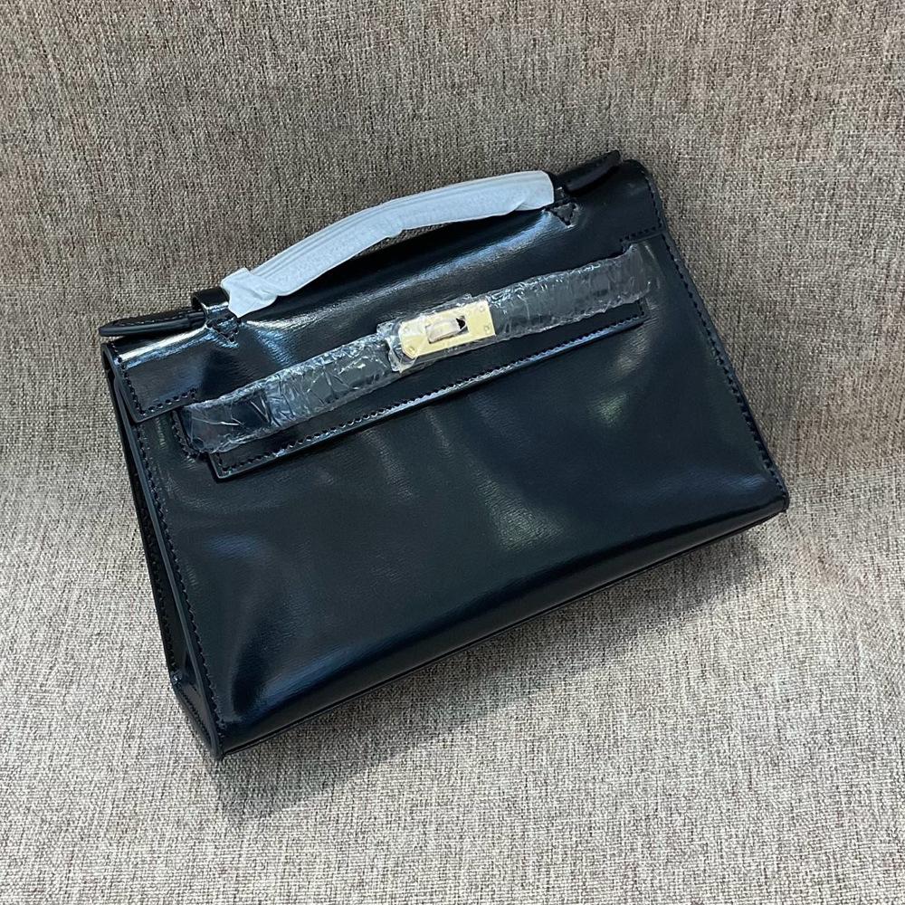 2025 Nová BOX Mini taška druhé generace z hovězí kůže Dámská kožená textura Francouzská crossbody kabelka do ruky