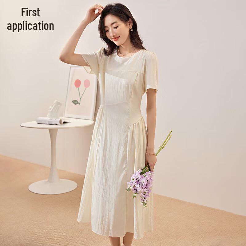 Chushen French-Inspired Pleated Short-Sleeve Dress M