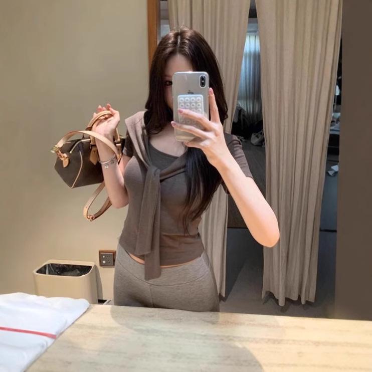 Summer 2025 Chic Square Neck Tie-Waist Tee: Slimming Short Sleeve Women's Top