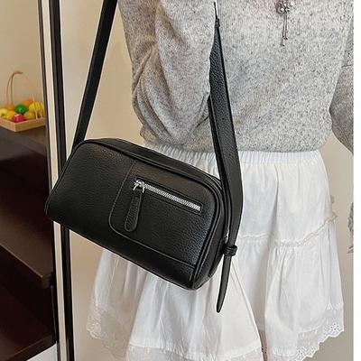 2025 New Women's Casual Versatile Fashion Diagonal Straddle Bag Niche Design Commuter Shoulder Bag Messenger Bag
