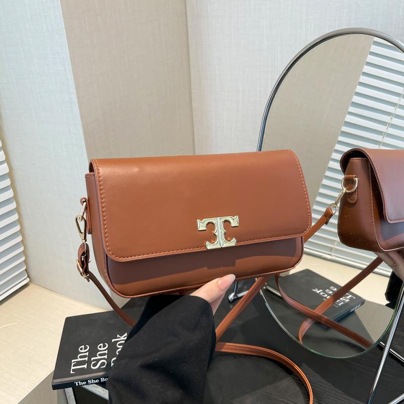 French niche bag women's 2025 autumn and winter new trendy fashion temperament shoulder small square bag retro simple messenger bag