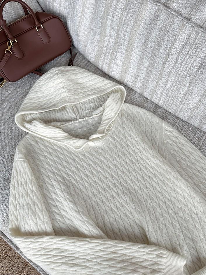 Wool Cable Knit Slimming High Neck Hooded Sweater