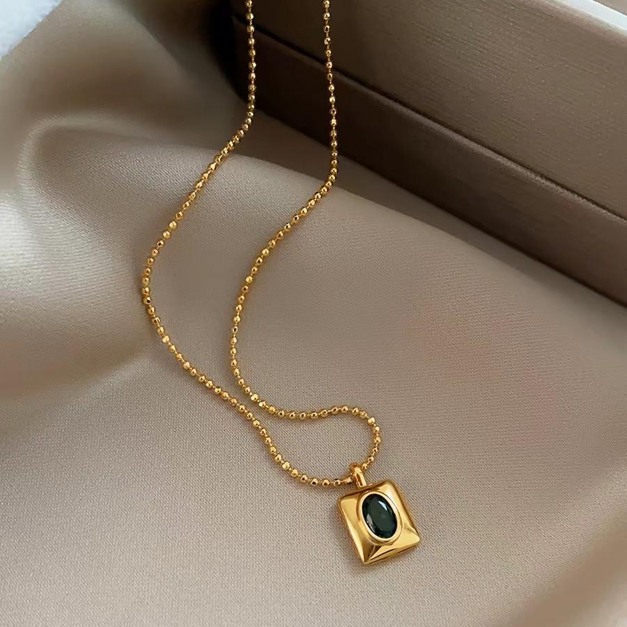 High Quality French Niche Turquoise Beaded Emerald Natural Freshwater Necklace Double Stacked Temperament Women