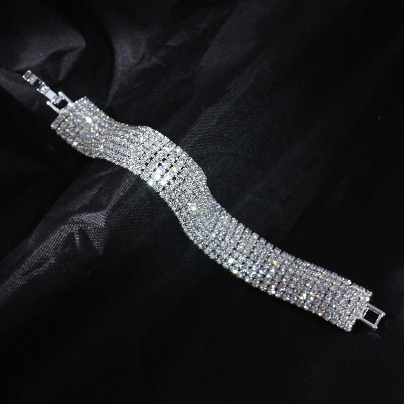 Pulseira Elegante Feminina de Três Fileiras com Strass - Joia Simples, Estilosa de Inspiração Europeia e Americana