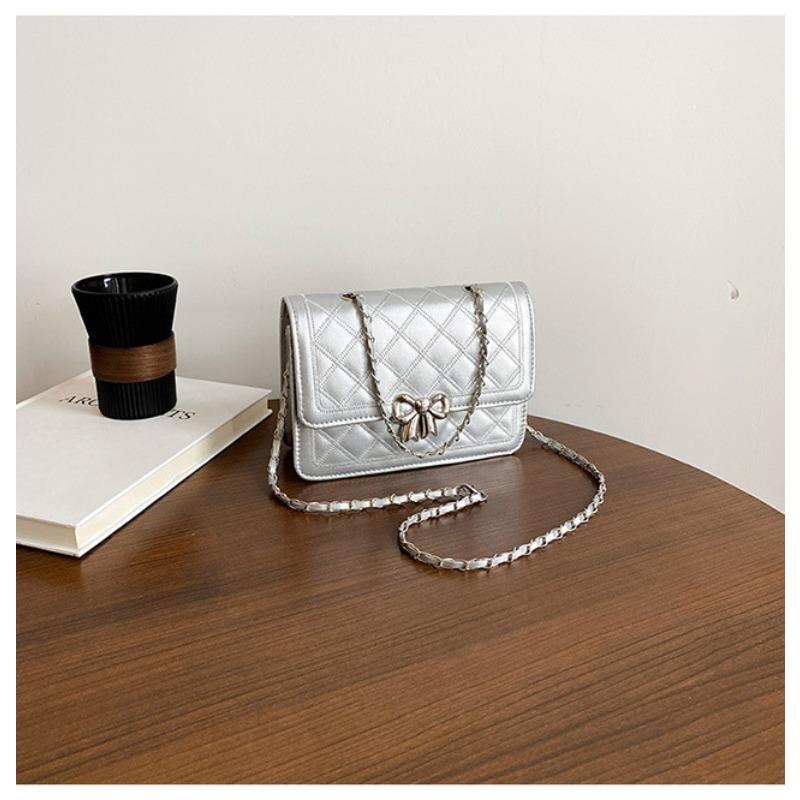 

Chain bag women s new fashion and leisure personalized small square bag simple texture tide oblique span shoulder bag серебряный