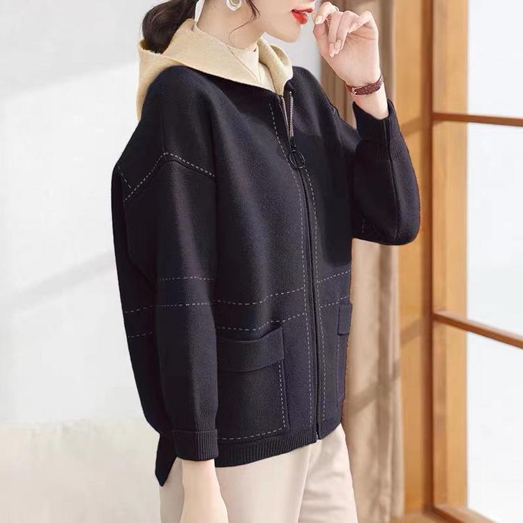 Middle-aged and Elderly Women Knitted Sweater Cardigan Mother Spring and Autumn Coat Fashionable Red Zodiac Year Top Clothes New Year Outfit