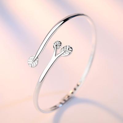 Simple Fashion Three-Leaf Bracelet All-Matching Graceful Three-Leaf Bracelet
