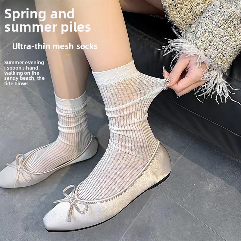 Stretched-style Ballet-style Socks, Women's Summer Thin and Versatile Mid-calf Socks, Pull A Pair of Black and White Socks