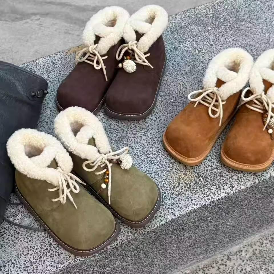 Women's lightweight thick sole winter warm fur one snow boots plush lamb's wool lined non-slip casual sports cotton boots cotton shoes sneakers