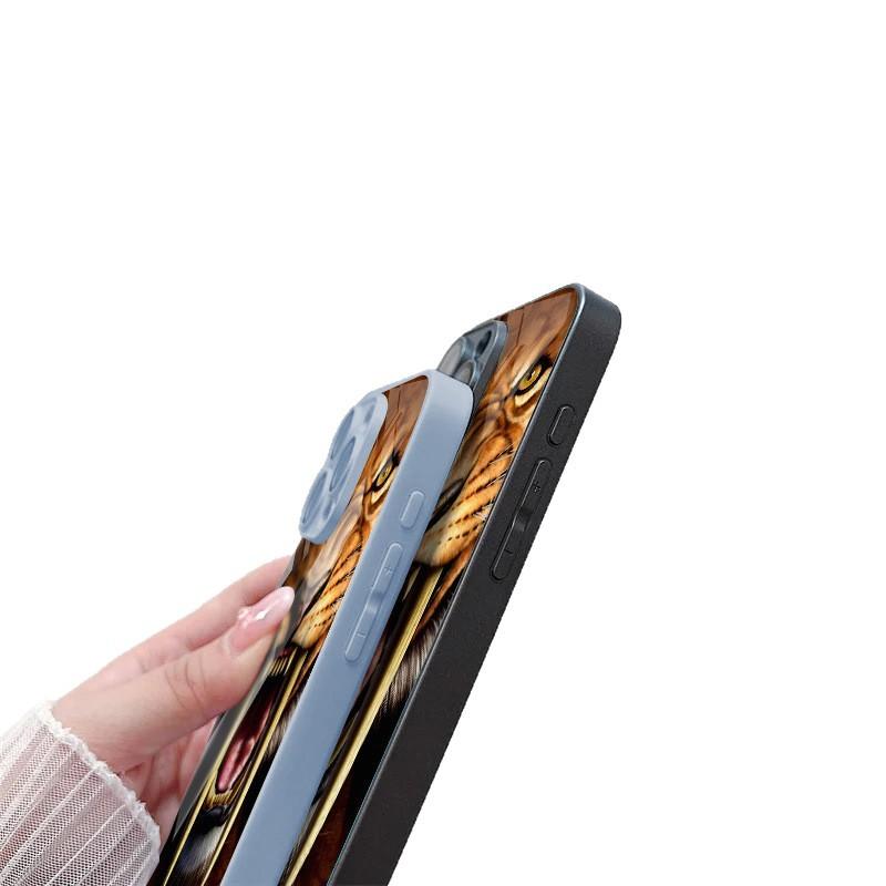 Zahnspitze Tiger ist geeignet für iPhone17ProMax metallische Lackierung Glas Handy Schutzhülle All-inclusive 15/16 feine Löcher