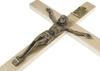 Hängendes Holzkreuz, hell 27,5 x 16,5 cm