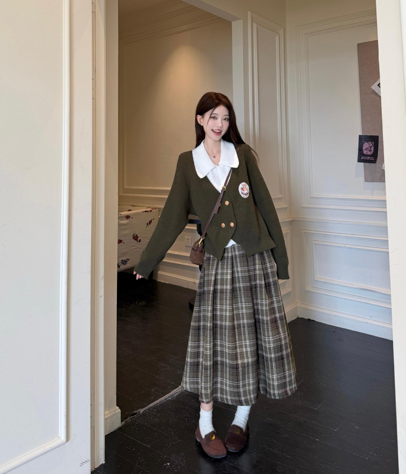 

Sweet Academic Style Plaid Sweater and Skirt Set with Embroidery, Plus Size Double-Breasted Design for a Fairer Look 2XL Plus Size