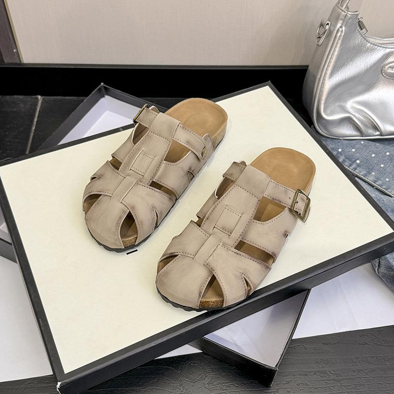 Beach slippers 2025 summer new thick-soled half-pack shoes casual wear retro hollow half-drag cool slippers