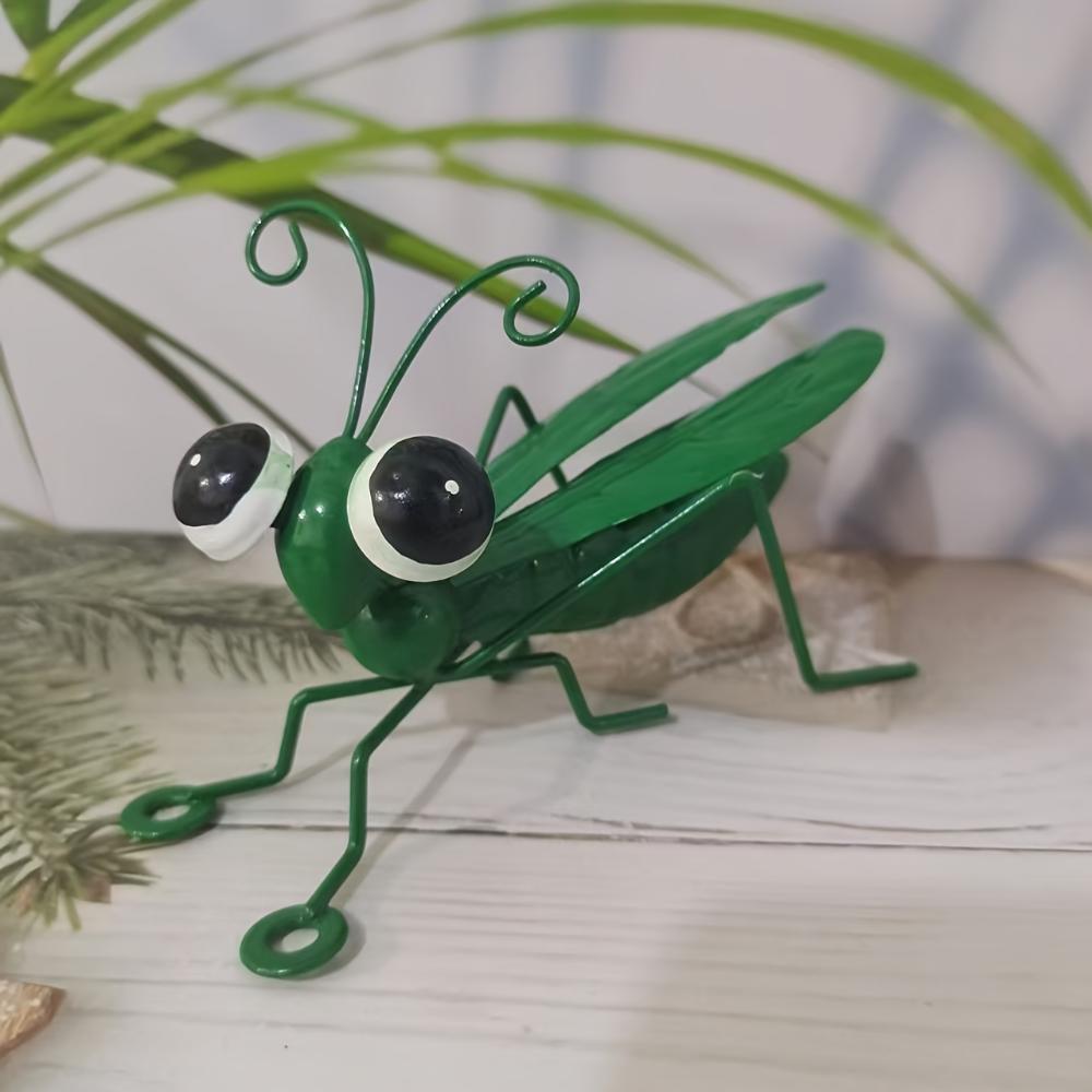 

Metal locust garden decoration, 3D sculpture wall art garden decoration courtyard fence decoration, lawn bedroom living room wall decoration зелёный