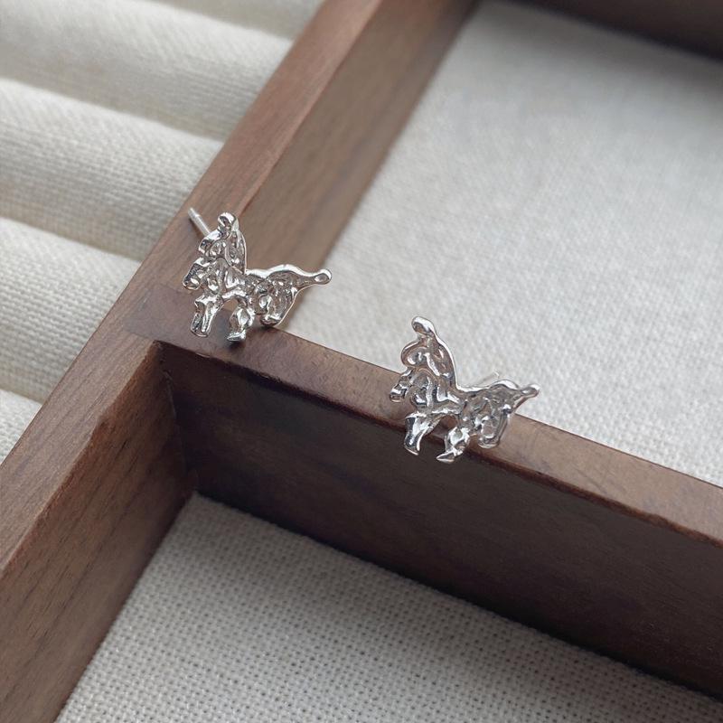 S999 Sterling Silver Butterfly Stud Earrings - Women's Simple, Stylish Design with High-End Feel, Comfort, and Care.