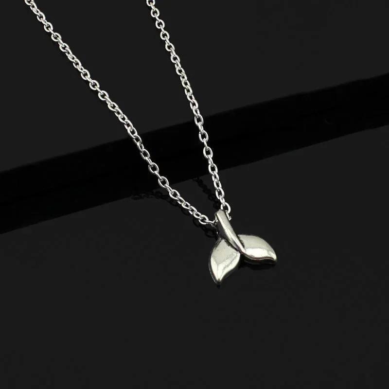 Nouveaux Colliers Pendentifs Queue de Sirène Baleine Dauphin Argent/Or Femmes Bijoux de Mode Collier pour Femmes Collier Croix 2024