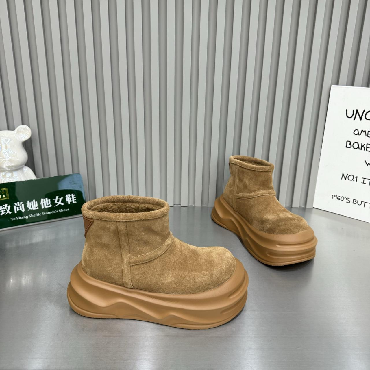 

Женские ботильоны на платформе, зимние туфли на плоской подошве, замшевые туфли, зимние короткие плюшевые теплые туфли, повседневные спортивные ботинки «Челси», новинка 2024 года, женские ботинки 40 верблюд