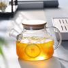 Transparente Glas Bambustasche Stahldeckel Kleine Kaltwasserkaraffe Große Saftgetränkekaraffe Gäste bewirten mit Weißem offenem Topf Kaltwasserkaraffe