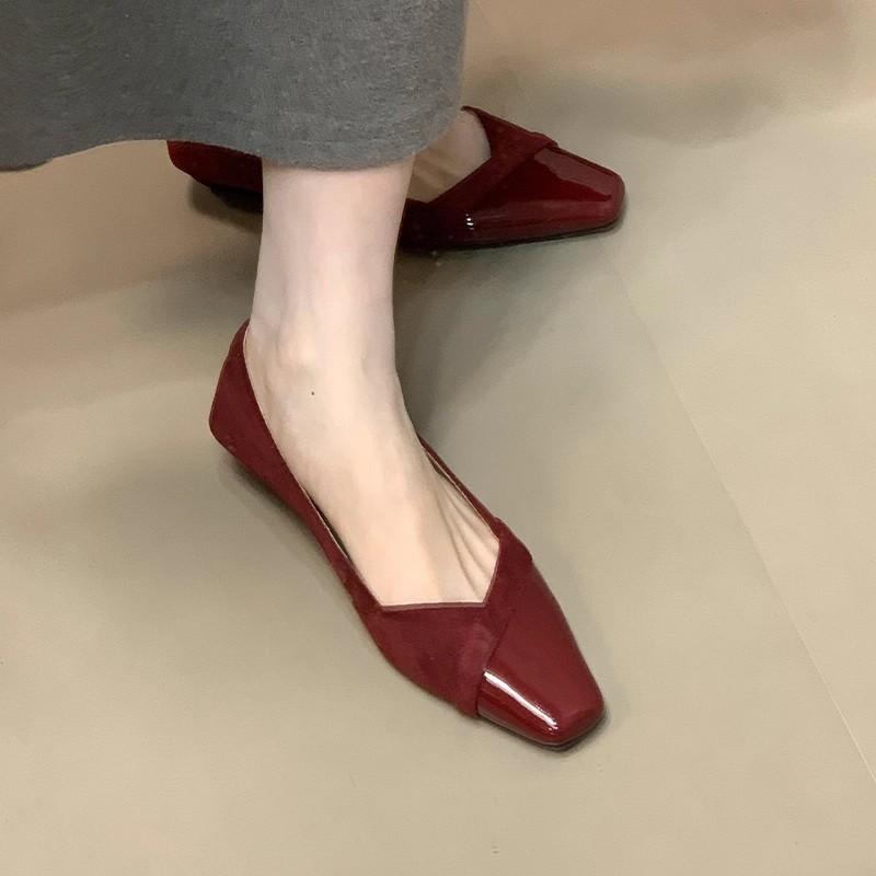 Französische Xiaoxiangfeng Einzelne Schuhe Damen Herbst 2025 neue Wildleder Spleiß Abend Schuhe Pendeln sanfte Mary Jane Schuhe