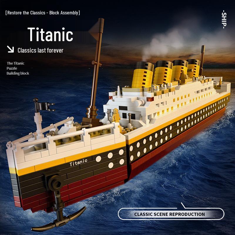 

Titanic Giant Ocean Liner Model: High-Difficulty Assembly, Compatible with LEGO.
