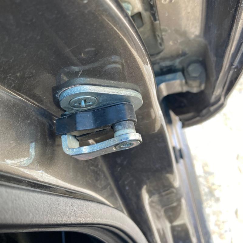 Pack Of 4 Car Door Soundproofing Mats Automotive Door Noise Dampening Pads Enhances Noise Reduction Suitable for GRANTA