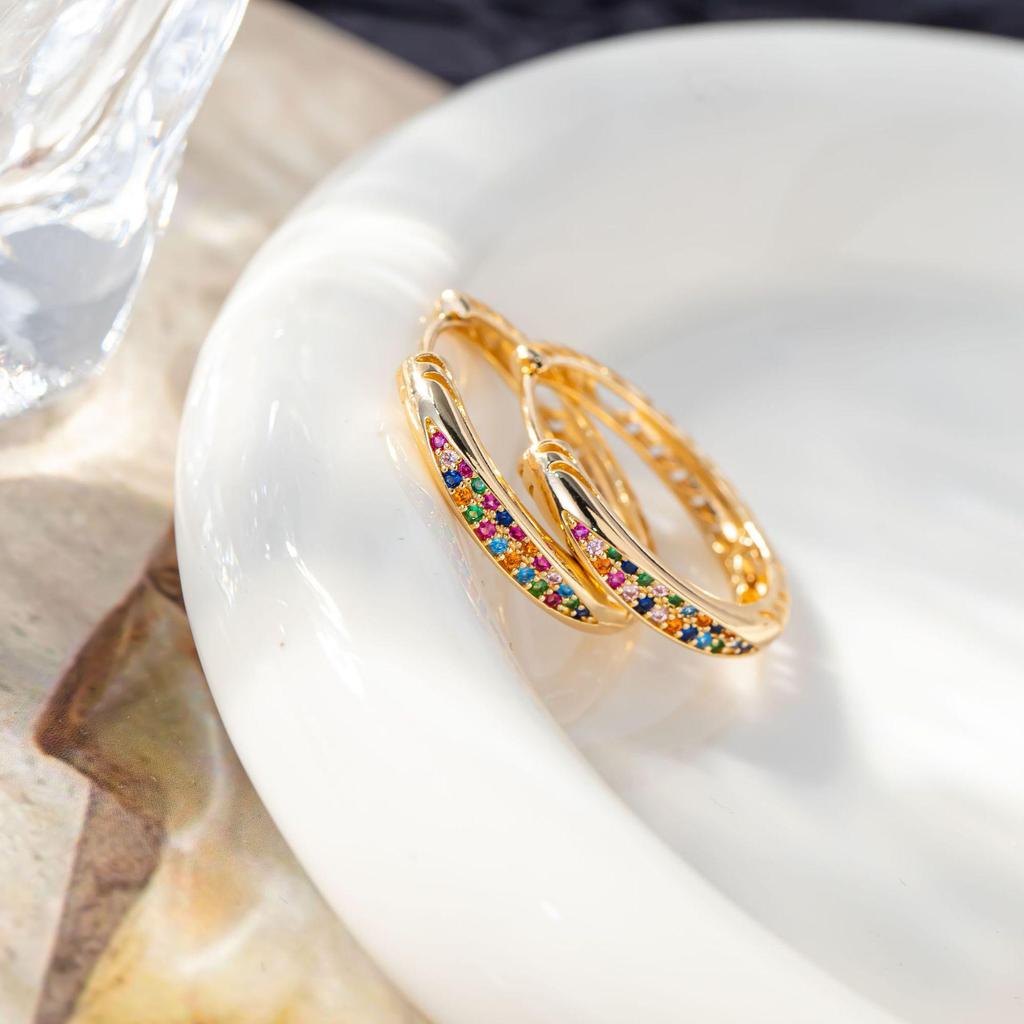 Korean Style Retro Colored Diamond Ear Cuffs - Light Luxury Women's Accessories