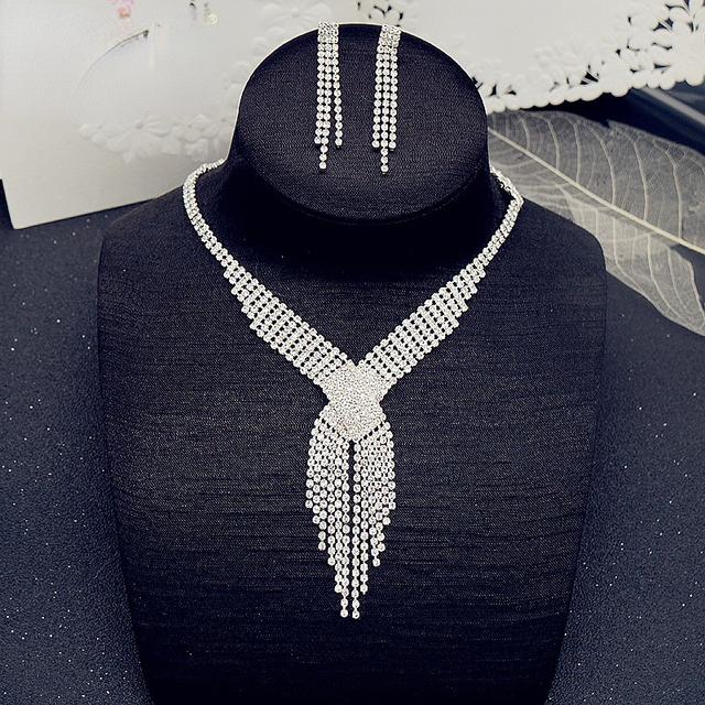Ladies Jewelry Set New Simple And Versatile Bridal Wedding Dress Necklace Earrings Two -Piece Korean Rhinestone Wedding Necklace
