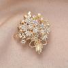 1pc Fashion Temperament Life Tree Pin, and Atmospheric Decorative Pin, Luxury Women's Fashion Accessories, Clothing Chest Flower Accessories