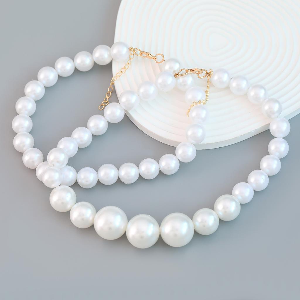 Necklace imitation pearl necklace European and American necklace trend hip-hop accessories set two-piece supply