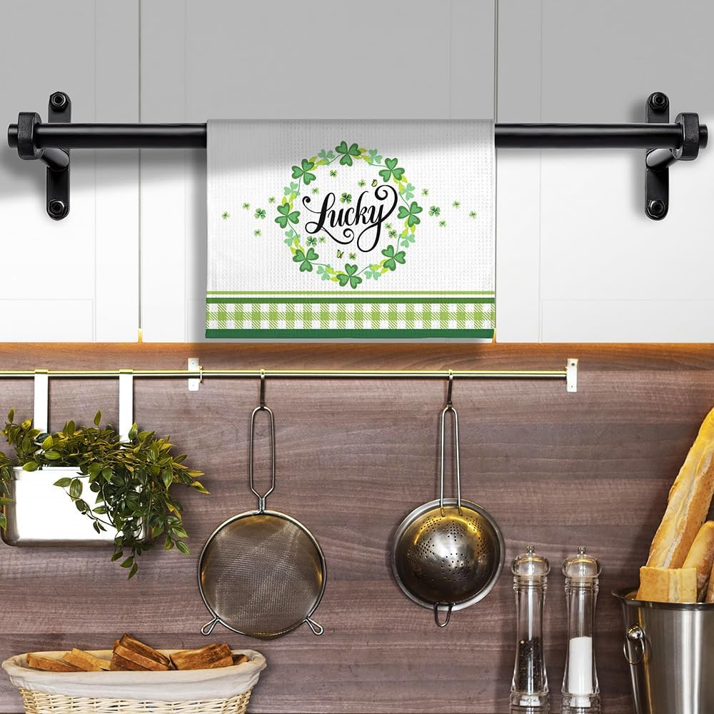 St Patricks Day Luck Green Kitchen Towels - Shamrock Wreath Quick-Dry Embroidered 'Lucky' Centerpiece Art, Irish-Themed Decorative Hand Towel for